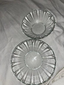 2 Arcoroc Clear, Scalloped Edge, Mixing Bowls Arcade Tempered Glass M/L #63A - Picture 1 of 8
