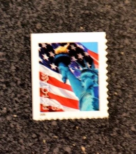 2005USA #3974 39c Lady Liberty & Flag Booklet Single (Non Denominated) (2006) - Picture 1 of 1