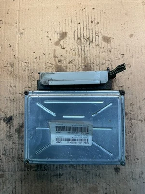 Módulo de control del motor Silverado Tahoe 2001-2002 computadora ECM ECU V2127 DW Foto 1 de 4