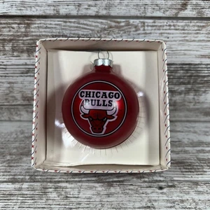 Chicago Bulls Sports Collector Series World Champion Christmas Glass Ornament - Picture 1 of 7