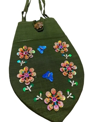 Bolso de mano con lentejuelas y cuentas  Foto 1 de 4