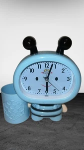 Bee Design Alarm Clock - Creative Cartoon Desk Clock - Picture 1 of 6