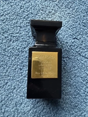 **VACÍO* Tom Ford Cuero Toscano Intenso 1.7oz 50ml Foto 1 de 4