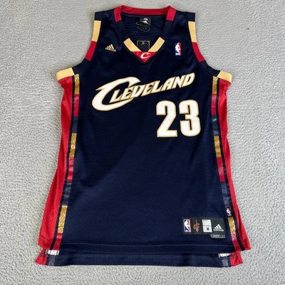 Camiseta Auténtica LeBron James Cleveland Cavaliers Longitud M +2 Adidas Cosida Foto 1 de 4