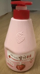 KWAILNARA Welcos Korean Strawberry Milk Body Lotion 560g / 19.7 Oz NEW! - Picture 1 of 7