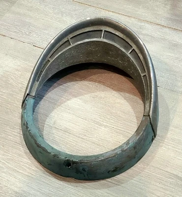 Оригинальный ободок фары для бровей 1955 Ford Fairlane с хромированной отделкой FDH 13063 E - Изображение 1 из 4