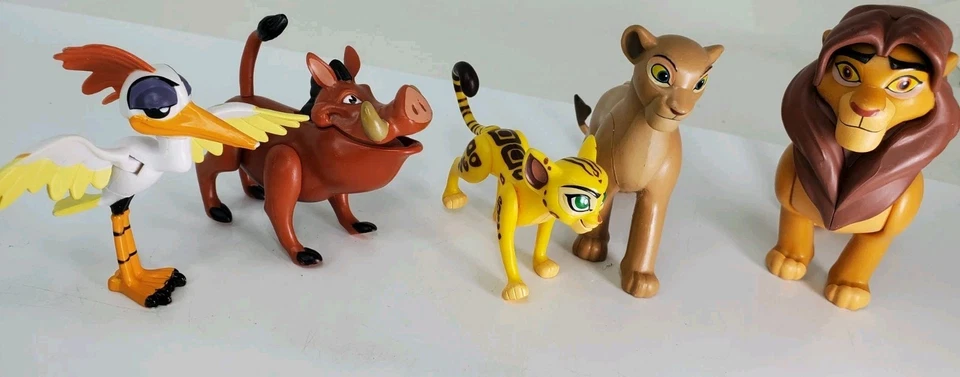 Lote De 5 Figuras De Acción De Colección Rey León Simba Pumba Disney Nala Y Thr Bird Foto 1 de 4