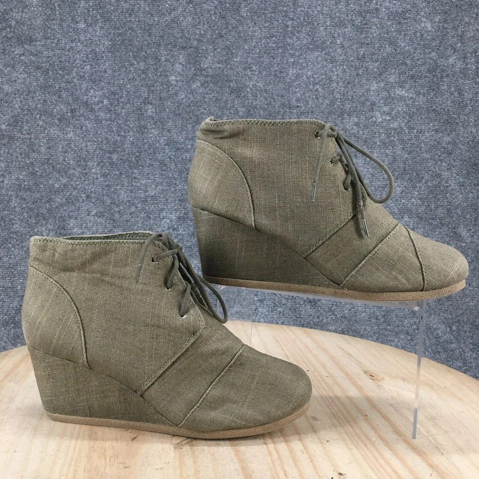 Maurices Boots Womens 9 Tali Ankle Booties Green Faux Leather Wedge Lace Up - Image 1 of 4