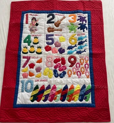 Colcha Hawaiana Bebé Manta Colgante Pared NÚMERO Borde Rojo Foto 1 de 4