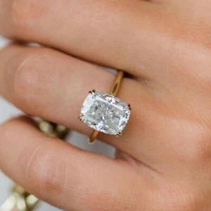 Anillo de compromiso solitario moissanita de corte cojín incoloro de 1,80 quilates oro rosa 10 k - Imagen 1 de 4