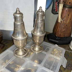 Fine pair Duchin weighted sterling silver salt pepper shaker (B1) - Picture 1 of 11