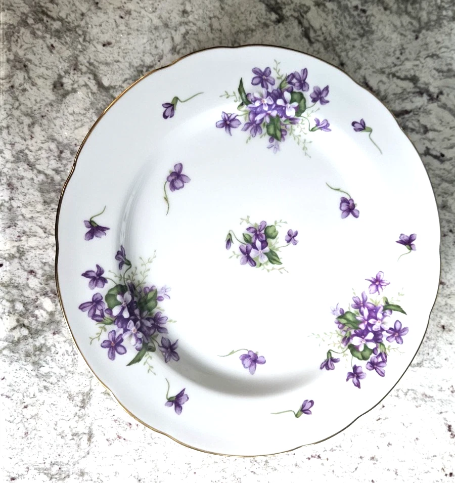 (4) Rossetti "Spring Violets" 10 Inch Dinner Plates hand painted - Image 1 of 3