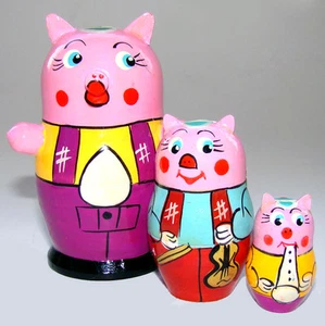 Poupée Russe 3 pieces Trois petits cochon cadeau Enfant Poupée Russe Matriochka - Imagen 1 de 1