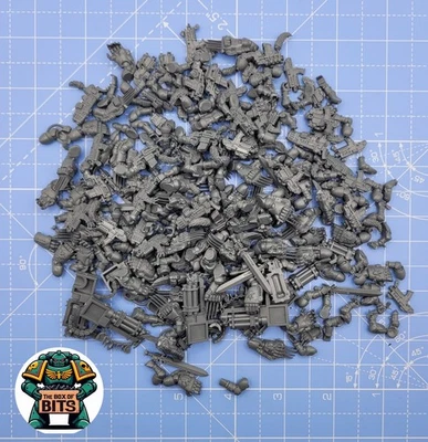 Warhammer 40K Space Wolves Spares Job Lot - Image 1 of 2