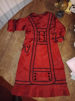 Belle robe  de poupée ancienne Taille 9 ou 10 - Photo 1/4