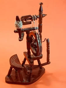 vtg WOODEN upright spinning wheel SERBIA TRADITIONAL FOLK WOOL DISTAFF PRESLICA - Picture 1 of 10