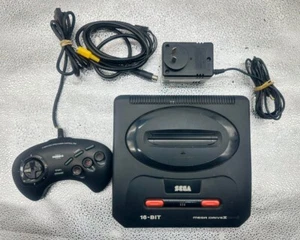 Consola Sega Mega Drive 2 Modelo MK-1631-50 PAL + Mando + Cables 2972 - Imagen 1 de 8