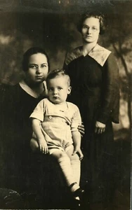 Antique (1910s) Amish Women and Little Boy's Studio Portrait Real Photo Postcard - Picture 1 of 2