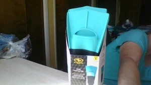NEW Athletic Works Training Fins Size Small Women 4-6/Jrs 2-4 Teal Swim Flippers - Picture 1 of 14