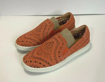 UGG Cas Perf nuevo con etiquetas Foto 1 de 4