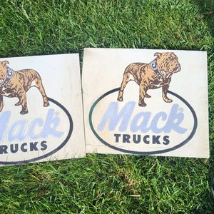 Coppia parafanghi semi pubblicitari MACK TRUCK 18x15" vintage - Foto 1 di 23