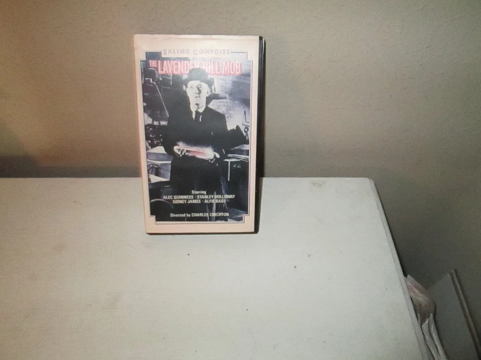 LAVENDER HILL MOB rare Classic vhs ALEC GUINNESS Sidney James 1951  - Image 1 of 1
