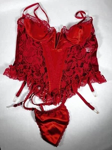 Lover's Lane rot Spitze getrimmt Bügel Bustier mit Strumpfband & passendem Tanga Gr. 1X - Bild 1 von 8