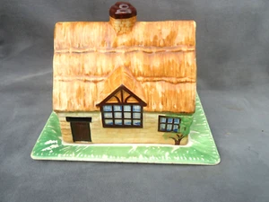 LOVELY 1950'S CHEESE DISH CERAMIC MADE IN ENGLAND CHEESE SAFE COTTAGE PANTRY - Picture 1 of 11