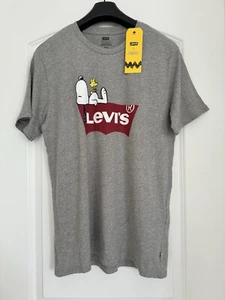 NWT Levis x Peanuts Snoopy Woodstock T-Shirt Short Sleeve Grey Size XS - Picture 1 of 4