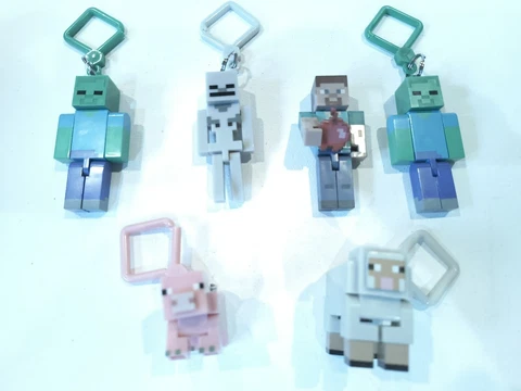 Minecraft ZOMBIE, SKELETON,STEVE, PIGGY, SHEEP Keychain Figure Hanger LOT Cover