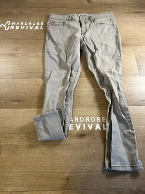 Pantalones de mezclilla ajustados cortos enrollados Jessica Simpson para mujer, esculpidos suaves, verdes talla 6/28 Foto 1 de 4