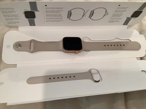 Apple Watch SE 2nd Gen 40mm GPS – Rose Gold – Excellent Condition - Picture 1 of 5