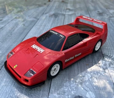 SUNCON FERRARI F40 Radio Control 1:18 Model Red Plastic (Car Only - No Remote) - Image 1 of 4
