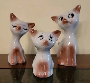 Vintage Siamese Cat Trio Ceramic Salt & Pepper Shaker & Toothpick Holder - Picture 1 of 8