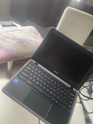 Portátil Acer Chromebook Foto 1 de 3