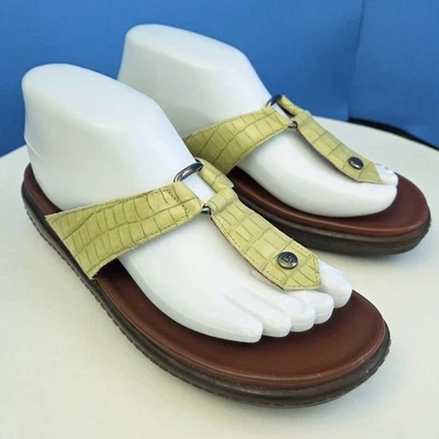 Sandalias Donald J Pliner de cuero con relieve de cocodrilo Mossy Biege para mujer 8 Foto 1 de 4