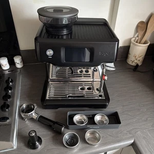 Sage The Barista Touch SES880BTR Coffee Machine - Black Truffle - Picture 1 of 8