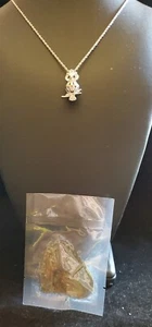 Eule Perlenkäfig Anhänger & 24" Kette mit Süßwasser Auster Eule hat blaue Augen neu - Bild 1 von 2