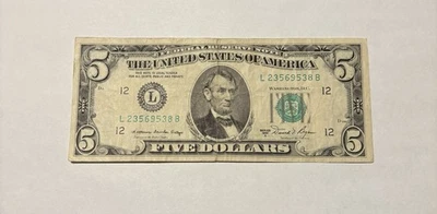 1981 Series 5 Dollar Federal Reserve Note, Lincoln, Rare, Circulated - Image 1 of 2