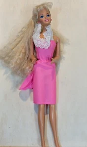 Mattel Barbie blonde gekräuselte Haare 1990er rosa Kleid Outfit Vintage EUC C336G - Bild 1 von 12