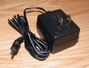 Genuine Motorola (SPN 4340A) 15V 200mA 6W 60Hz AC Adapter Power Supply Charger - Photo 1 sur 2