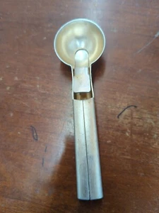 Cuchara de helado de aluminio vintage de metal Pat No 2756698 plata rosa EE. UU. Scooper - Imagen 1 de 5