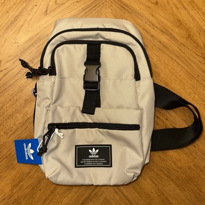 Adidas Originales Utilidad 3.0 Mochila Bandolera Beige Viaje Concierto Bolso Bandolera Foto 1 de 2