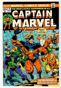 CAPTAIN MARVEL #31 - Starlin Cover & Art - FN/VF Marvel 1974 Vintage Comic - Picture 1 of 2