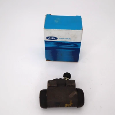 Conjunto de cilindro de rueda trasera izquierda Ford NOS 1983-1990 Escort E2FZ-2262-B OEM NUEVO Foto 1 de 4
