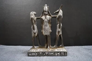 Egyptian Triad in Basalt: Harmony of Divine Unity, Egyptian Ramses - Picture 1 of 8
