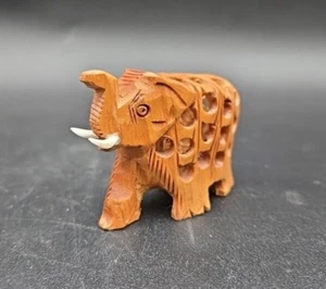 Figura de madera intrincada tallada a mano elefante mamut miniture - Imagen 1 de 11