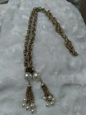 Colar em tom de ouro 30" com borla de pérola falsa e pendentes - Imagem 1 de 4