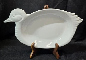 White ceramic duck-shaped platter - Picture 1 of 7