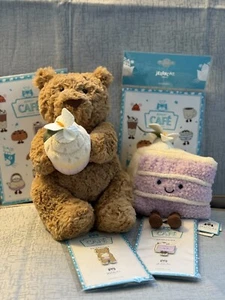 Jellycat Taro Cake and Cupcake Bear. Discontinued Shanghai Exclusive Limited - Photo 1 sur 3